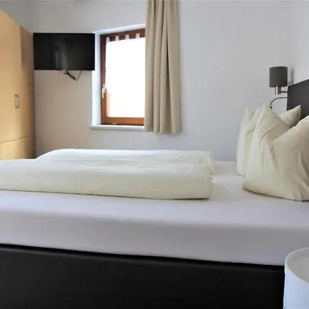 Ferienhaus Dorfschmiede * ヴェンス