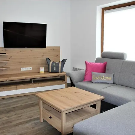 Ferienhaus Dorfschmiede * ヴェンス